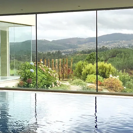 Agua 4* مونديم دي باستو