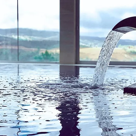 Agua 4* مونديم دي باستو